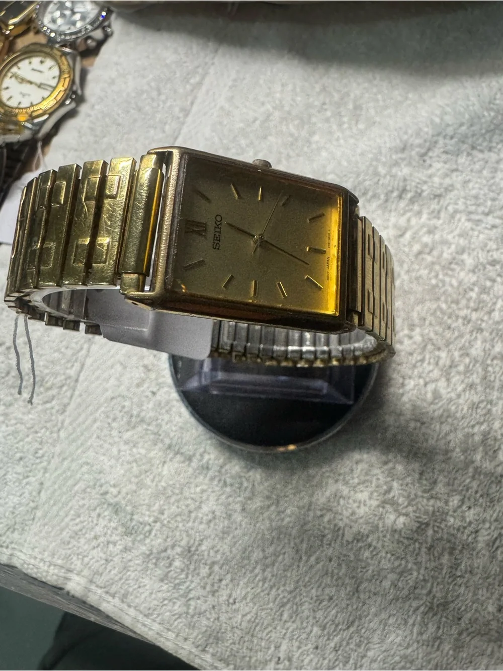 Seiko elegant rectangular